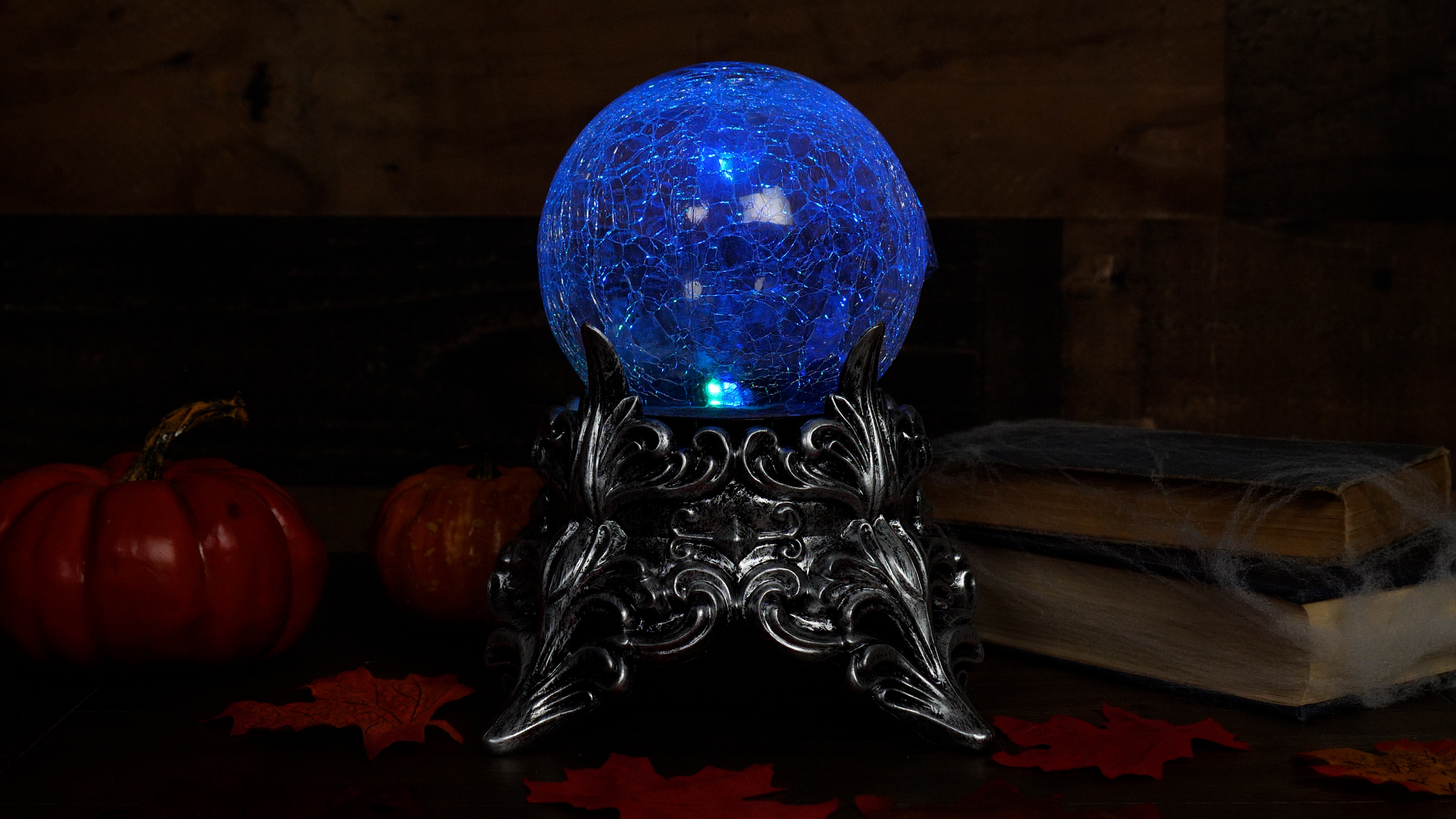 SNW80708 7 Color Changing Mystic Crystal Ball Decoration